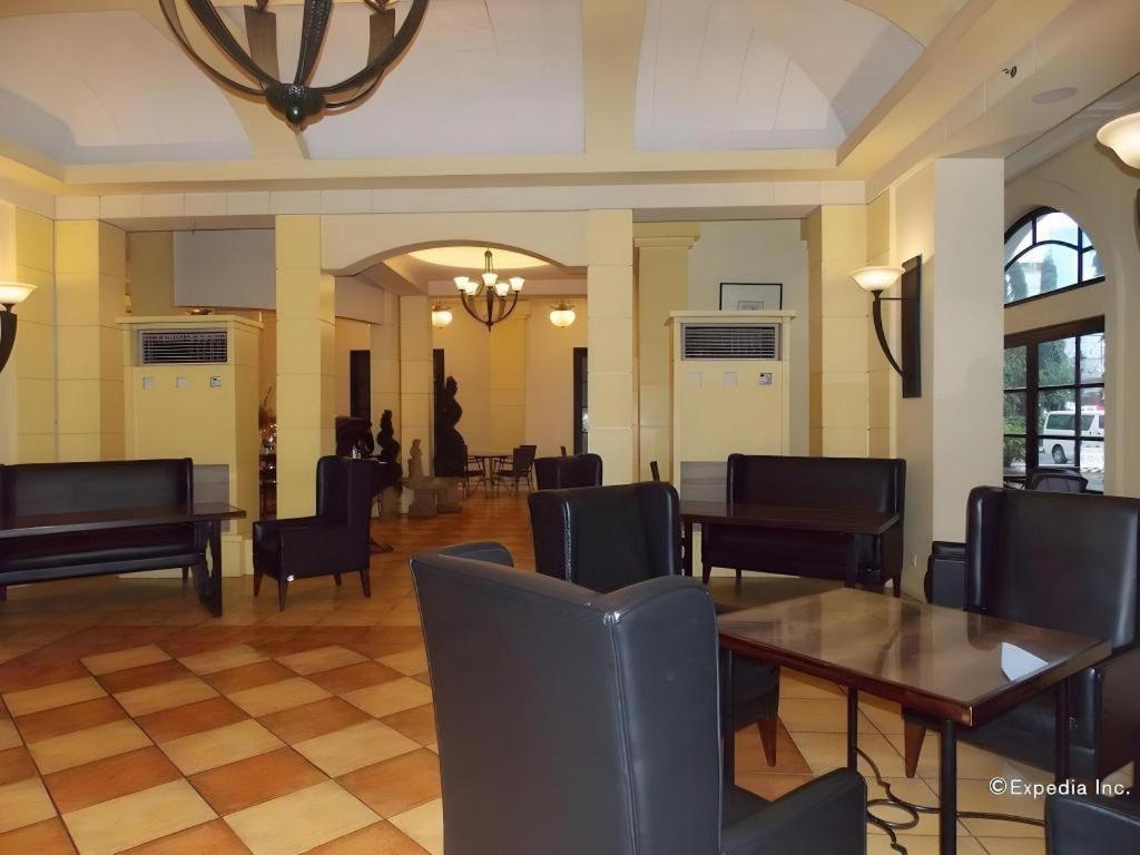Planta Centro Bacolod Hotel & Residences Zewnętrze zdjęcie