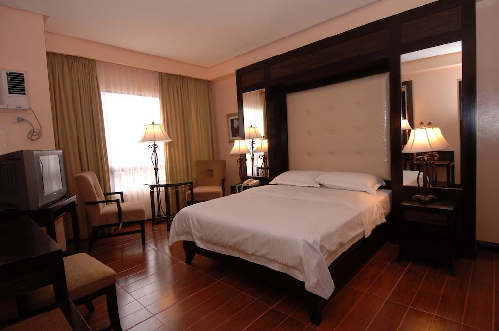 Planta Centro Bacolod Hotel & Residences Pokój zdjęcie